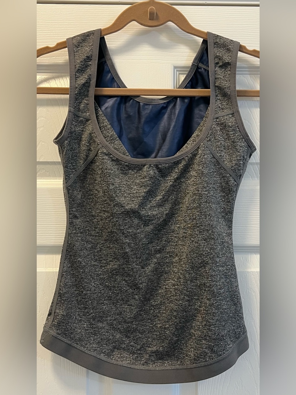 Sweat Shaper Women’s Athletic tank, size S/M.